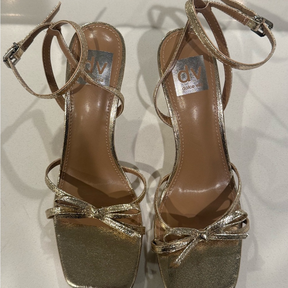 Dolce Vita Gold Heels with Bows - Picture 7 of 10